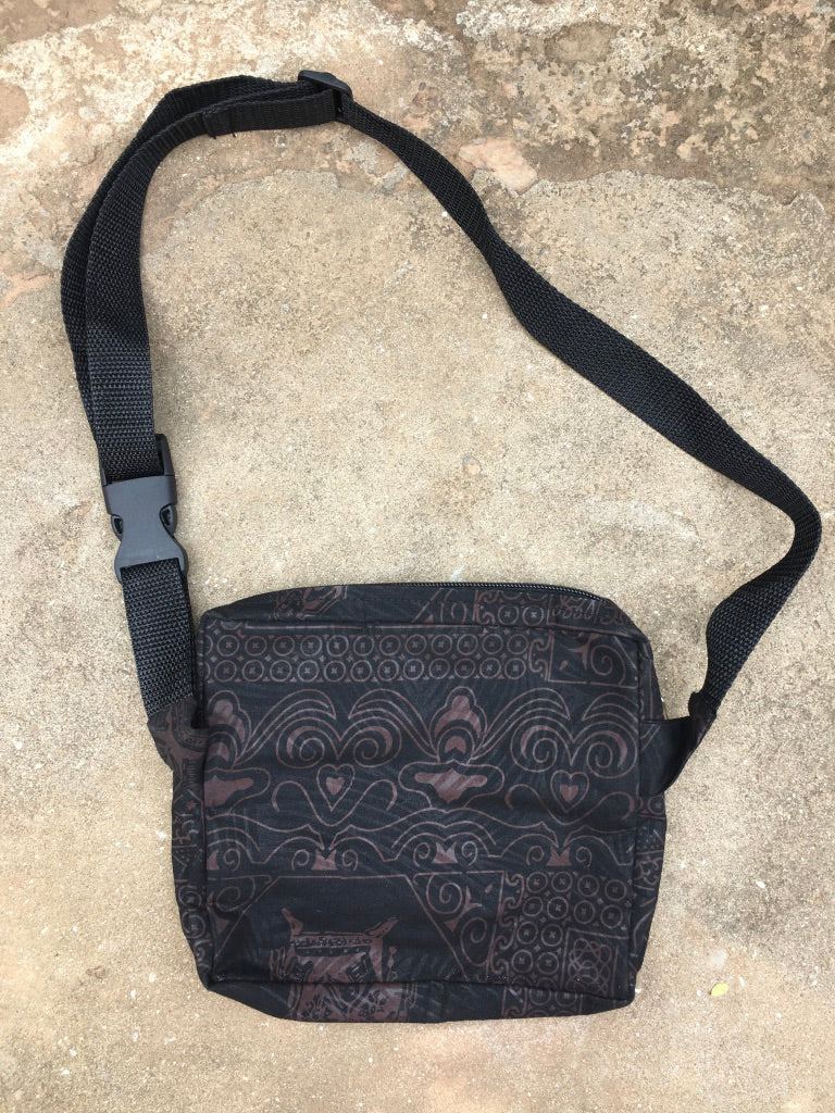 Fenuku S_1 / square fanny pack / graphic